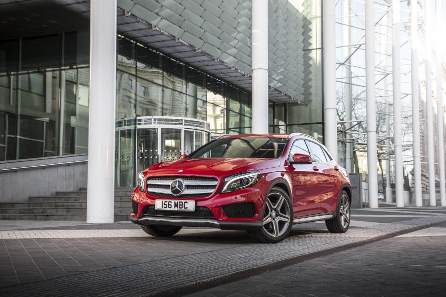  Mercedes-Benz GLA250 AMG 2014 года  (UK) (фото 12 из 52)